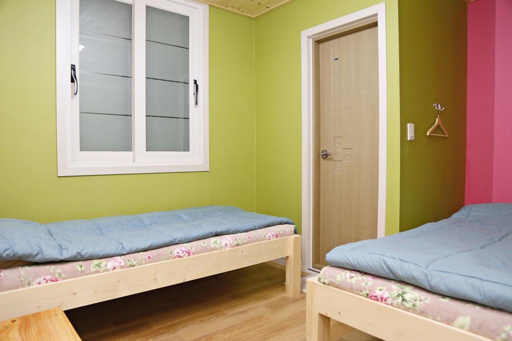 Op 102 Guesthouse Gyeongju Extérieur photo